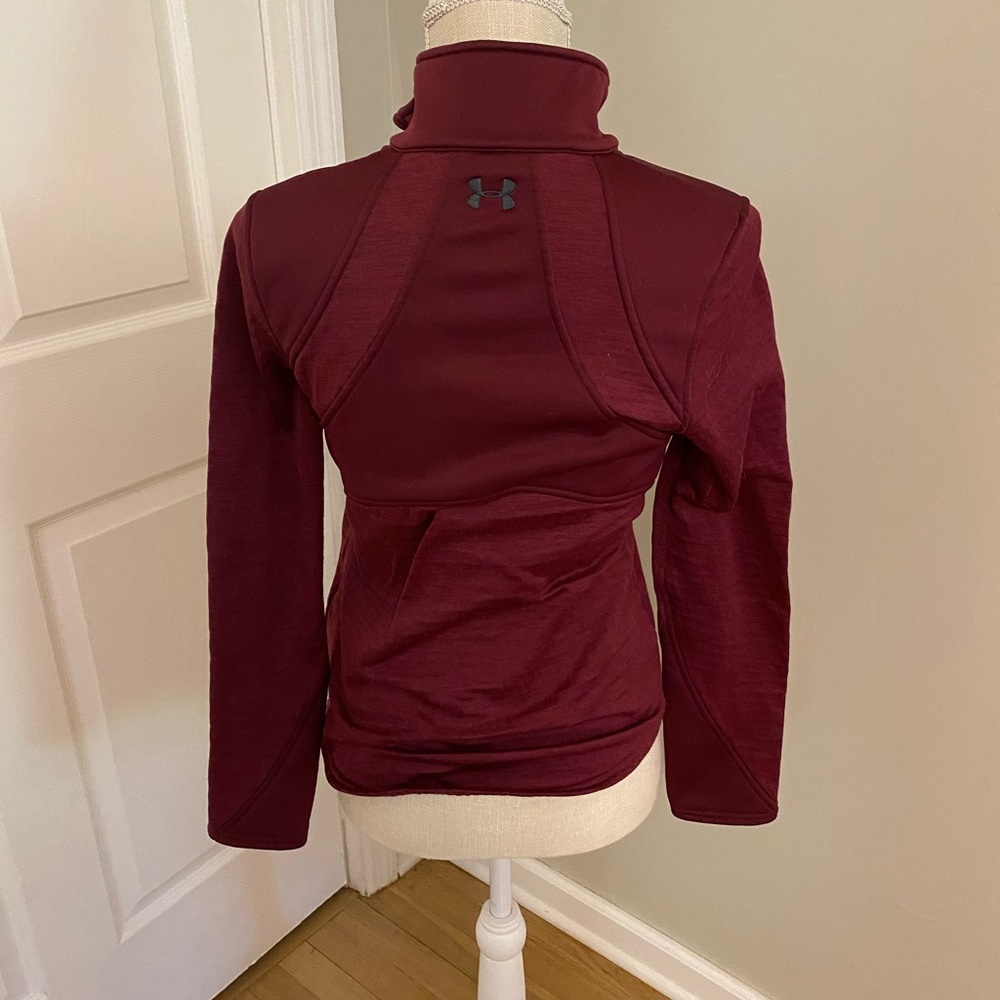Under Armour Pull Over - image 4